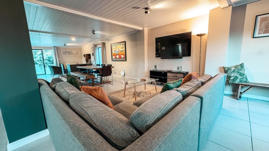 3 Bedroom Property for Sale in Kleinkrantz Western Cape